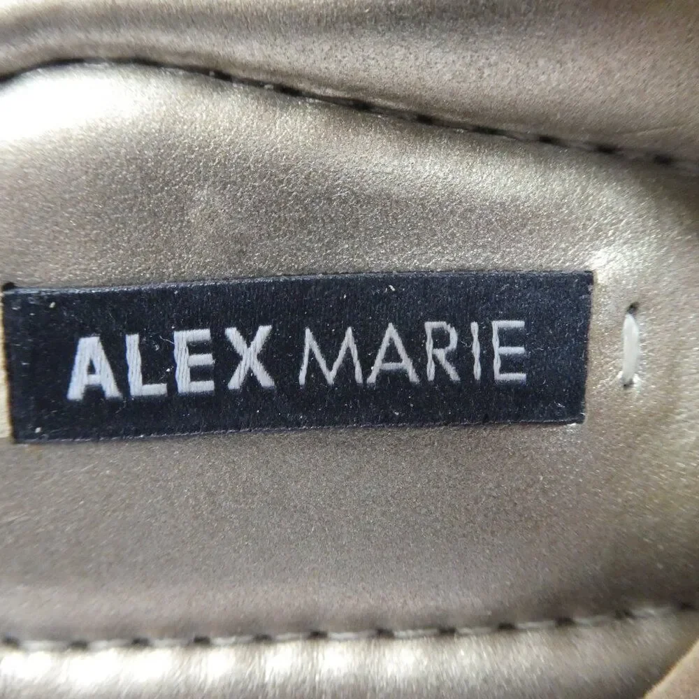 Alex Marie like this